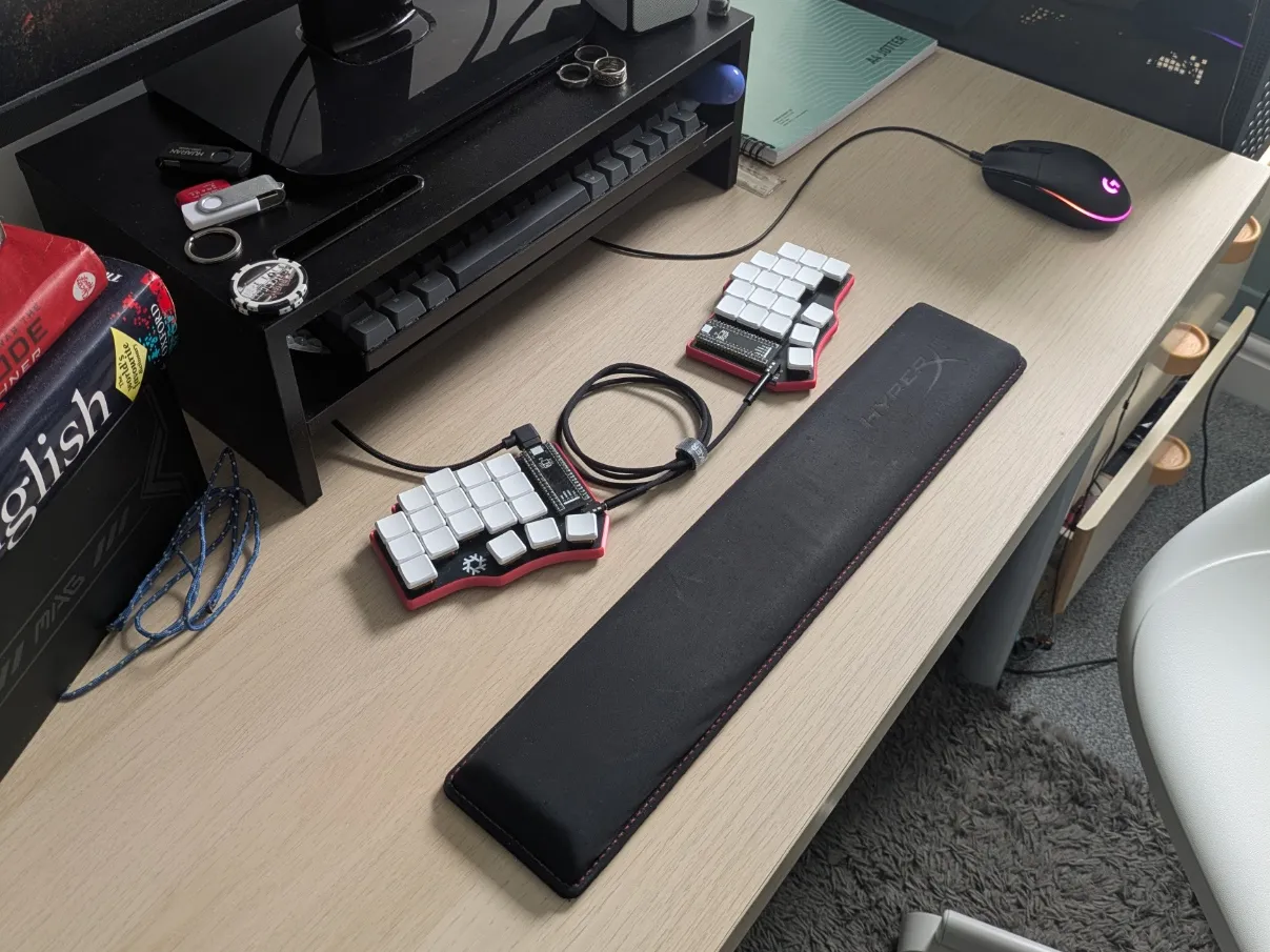 Assembled Cantor-Remix keyboard